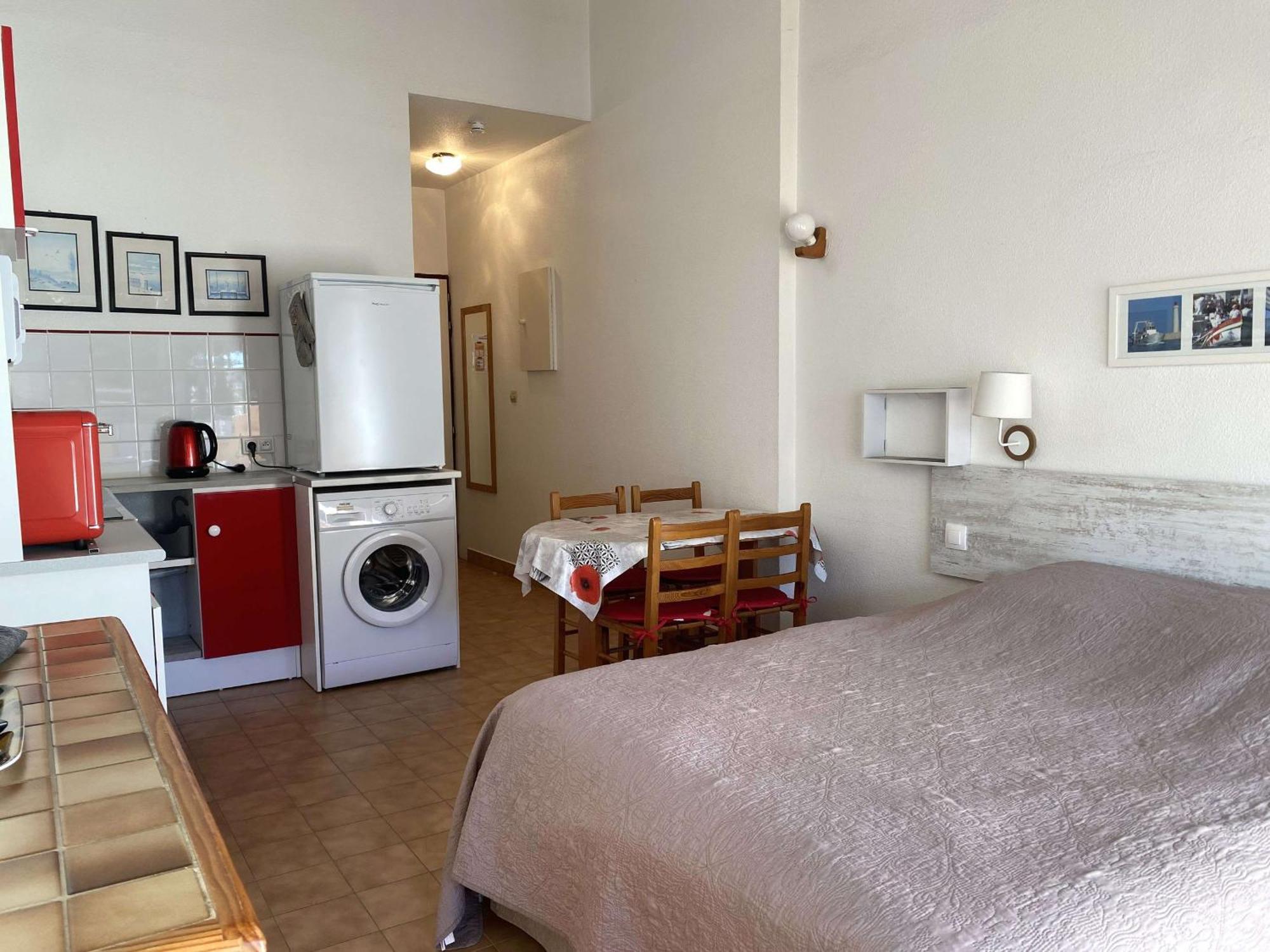 Studio Cosy Avec Terrasse, Parking, Proche Thermes - Balaruc-Les-Bains - Fr-1-553-89 外观 照片